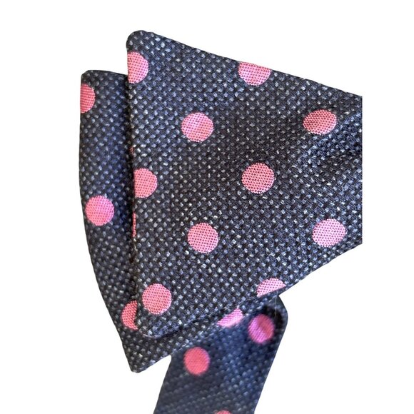 Ted Baker Bowtie Textured 100% Silk Classic Polka Dot Navy Pink Adjustable EUC - Picture 3 of 9